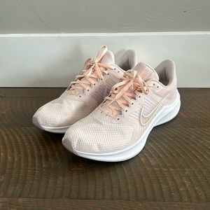 Women’s Nike athletic sneakers size 10